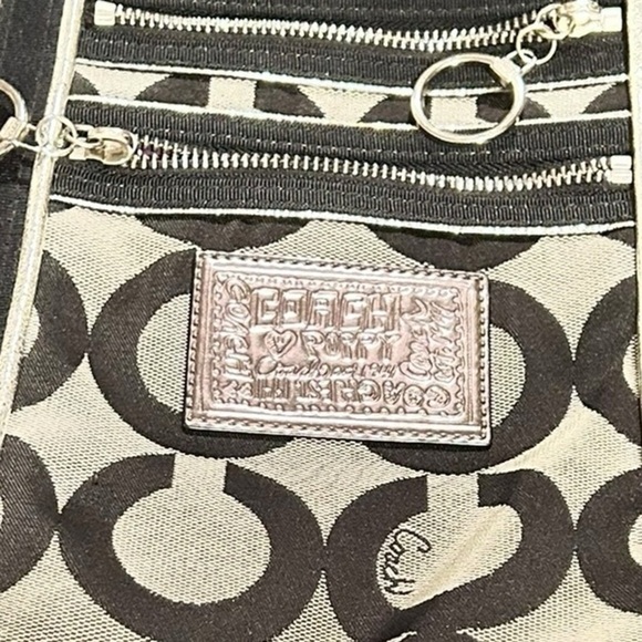 COACH Poppy Black Silver Gray Signature Canvas Large Tote - Picture 13 of 15